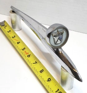 NICE VINTAGE 1957 FORD HOOD ORNAMENT - Picture 1 of 6