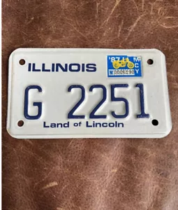 Matrícula de motocicleta Illinois 1987 vintage. Tierra de Lincoln. #G 2251 🏍 - Imagen 1 de 4