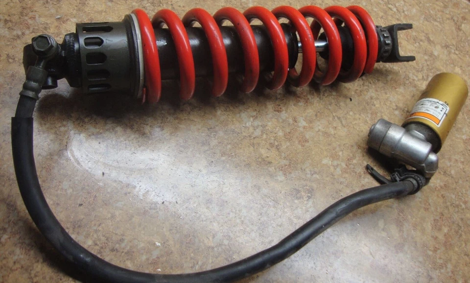 2000 Yamaha YZF600R YZF 600 YZF600 R 600R Rear Center Uni-Shock Mono Spring  - Image 1 of 1