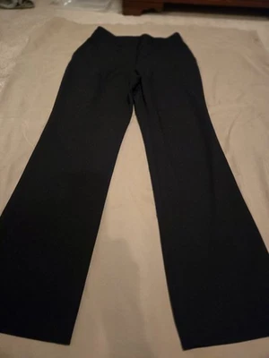 Pantalones Worthington negros clásicos de pierna recta Foto 1 de 4