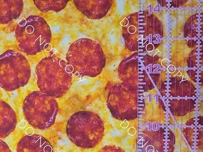 100% Cotton Woven Novelty Fabric Pepperoni Pizza By The 1/4 Yard 9x56 - image 1 of 2