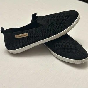 TOMMY BAHAMA Slip On Shoes Womens 9 Black Memory Foam Knit Shoes - Picture 1 of 6