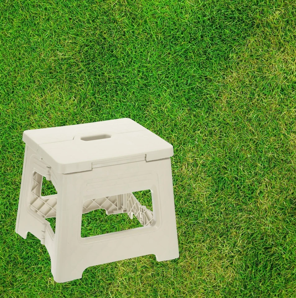 Taburete plegable de 8" de alto - 300 lb de capacidad - Taburete de plástico portátil amarillo Foto 1 de 1