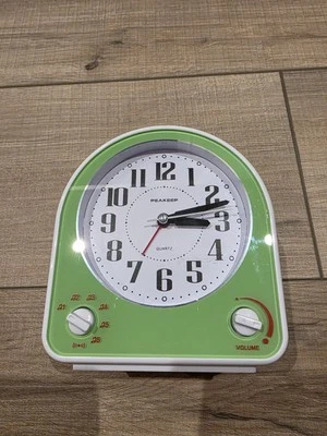 Peakeep Battery Non-ticking Alarm Clock Snooze Nightlight Multi-sound Analog 👀! - Image 1 of 4