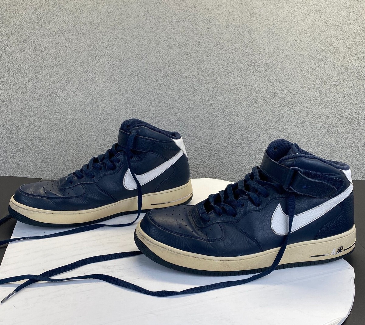 公式正規品!★AIR FORCE 1 MID RETURNING IN “MIDNIGHT NAVY” Nike Air Force 1 '07 Mid Midnight Navy Blue for Sale