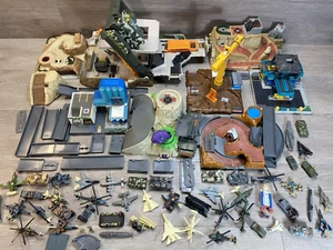 Gran Lote Micro Máquinas De Colección Años 80 Vehículos Militares, Aviones, Barcos, Estaciones - Imagen 1 de 17