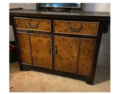 Gabinete de almacenamiento de madera Art Deco Bernhardt Burl años 70 Foto 1 de 4