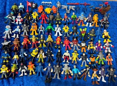 Imaginext Lote de 67 Figuras, Parque Jurásico, Piratas, Castillo Etc. Lote de culos Foto 1 de 4