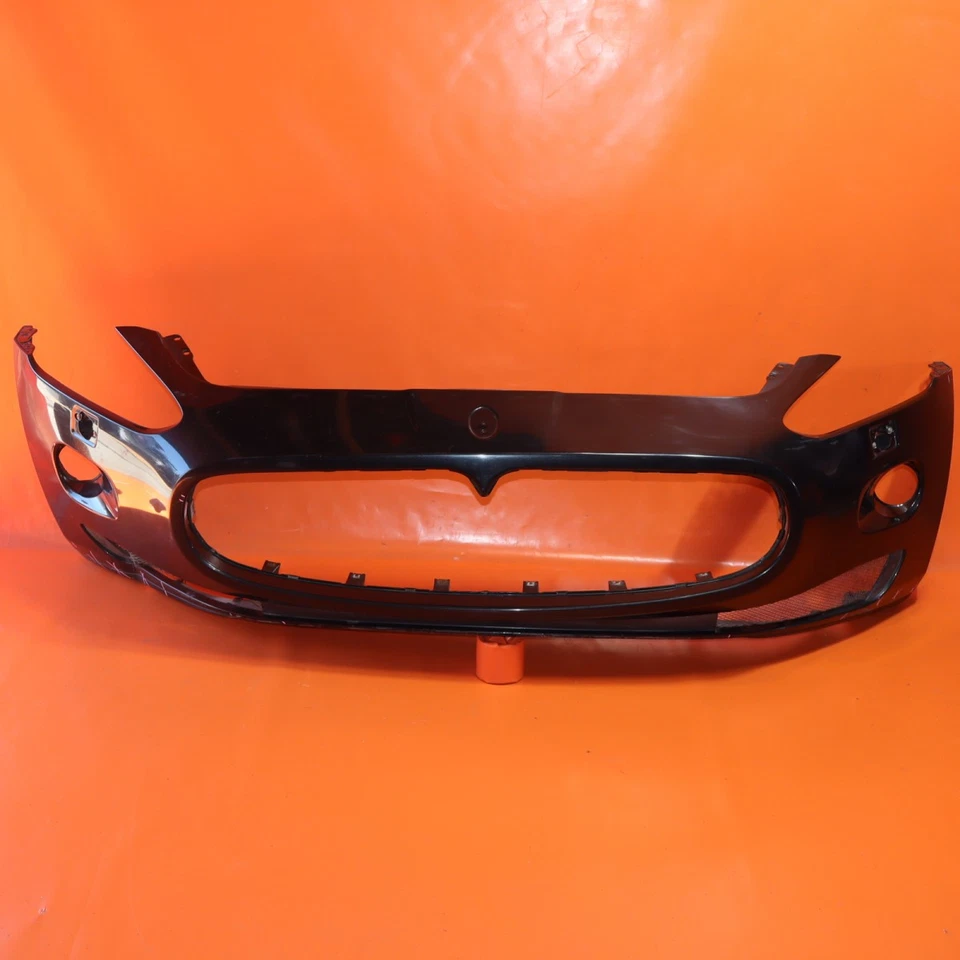 PARAGOLPES DELANTERO MASERATI GRANTURISMO 2008 2009 2010 2011 2012 980145002 OEM Foto 1 de 4