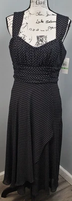 Vestido envolvente Bandolino para mujer 8 negro blanco lunares plisado cintura imperio Foto 1 de 4