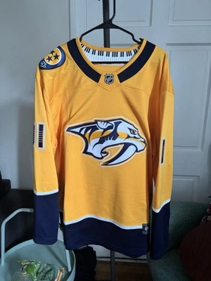 Camiseta deportiva de la NHL Nashville Predators Steven Stamkos Fanatics marca Gold Breakaway Foto 1 de 4