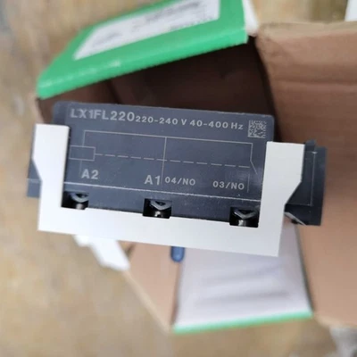 1PC New Schneidr LX1FL220 LX1-FL220 F Series Contactor Loop Fast shipment - Photo 1/2