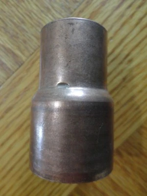 EPC 1-1/4" x 1" Copper Reducing Coupling Sweat Adapter Pipe Fitting - Image 1 of 4