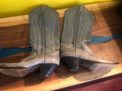 Larry Mahan Western 265 gray SNAKE /Leather Stitching Women Size 6.5 - Image 1 of 4
