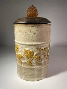 VINTAGE KUNSTKERAMIK KANISTER WEINREBE TRAUBEN STEINZEUG GLAS mit HOLZDECKEL HERGESTELLT IN INDIEN - Bild 1 von 21