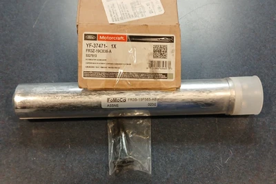 Ford Mustang 2015-2023 acumulador de aire acondicionado Motorcraft YF37471 FORD FR3Z-19C836-A Foto 1 de 2