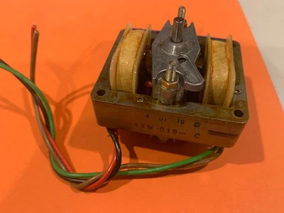 Tocadiscos estéreo Pioneer PL-10 - separación - motor Foto 1 de 3