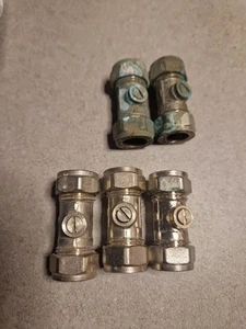 5 x 15mm Compression Isolating Valve 2 Have Been Stored Badly - Picture 1 of 6