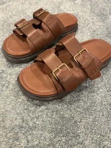 UGG Capitola Leather Sandals Men’s Size US 7W Womans 9 Brown Slides - Picture 1 of 11