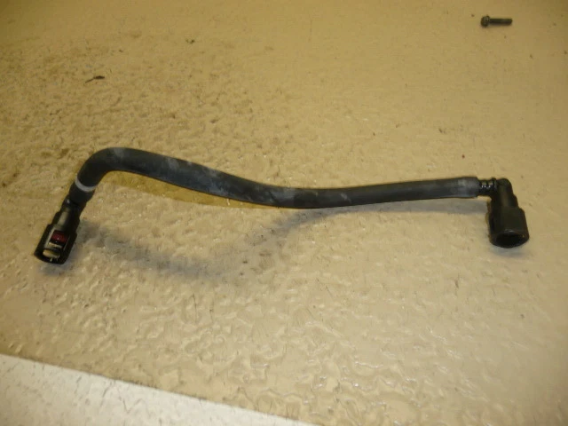 Suzuki SV650S 2006 línea de combustible Foto 1 de 1