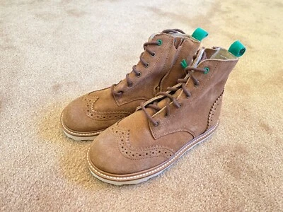 Botas de gamuza marrón para niños Mini Boden BNWOB - talla UK 11/EUR 29 Foto 1 de 3