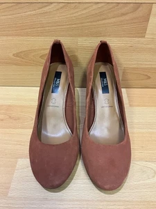Ladies Marks & Spencers Terracotta Insolia Shoes - UK Size 4.5 - Picture 1 of 5