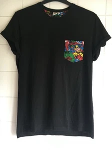 Marvel Comics Rare Pocket Print Capped Short Sleeve Black Medium 38-40 T-Shirt - Picture 1 of 9