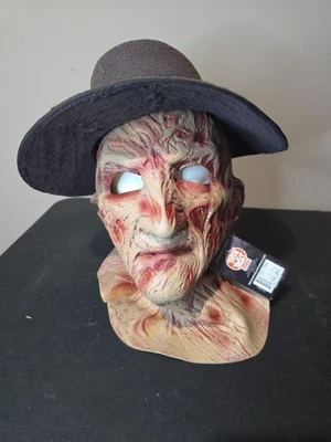 Trick or Treat Studios Deluxe Freddy Krueger Mask with Fedora Hat (I-TTWB120) - Image 1 of 4