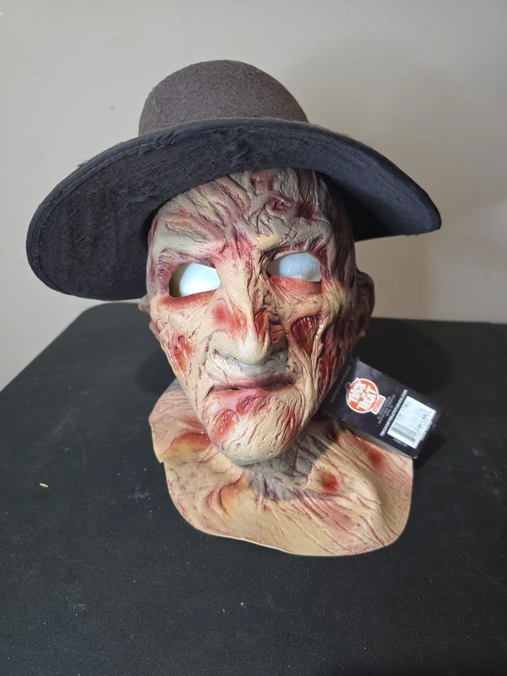 Trick or Treat Studios Deluxe Freddy Krueger Mask with Fedora Hat (I-TTWB120) - Image 1 of 4