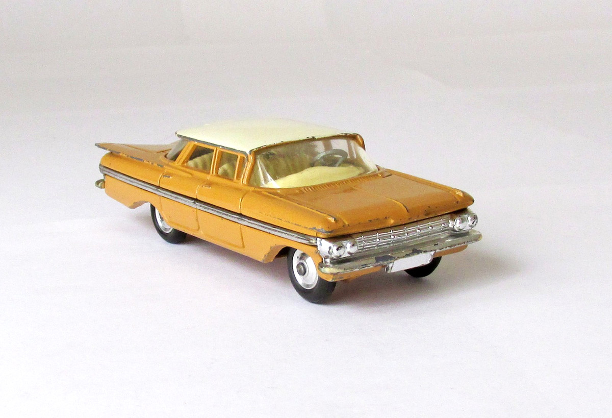 美品レア　CORGI TOYS CHEVROLET IMPALA ミニカー il_1080xN.4915767639_g8kf.jpg