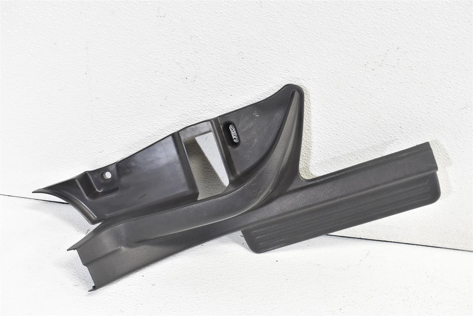 Subaru Impreza WRX STI 2004-2007 moldura de umbral de puerta pasajero trasero derecho derecho derecho derecho derecho derecho derecho 04-07 Foto 1 de 4