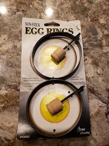 NEW 2-Piece Nonstick Pancake/Egg Rings, 3.5" Round - Picture 1 of 2