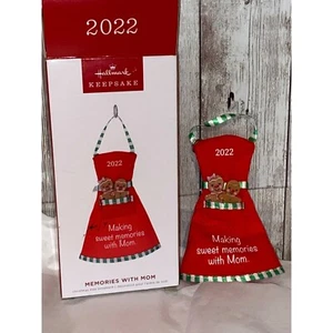 2022 Hallmark Making Sweet Memories with Mom Apron Weihnachtsschmuck Familie - Bild 1 von 7