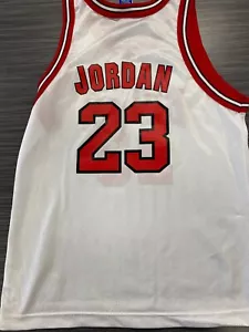 Camiseta CHICAGO BULLS 14/16 CAMPEÓN DE COLECCIÓN NBA Michael Jordan Blanca Años 90’s RARA - Imagen 1 de 7