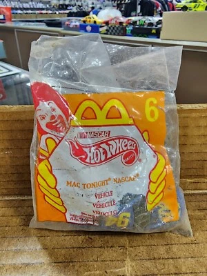 McDonald s NASCAR Hot Wheels Bill Elliott #94 Mac Tonight escala 1:64 diecast Foto 1 de 3