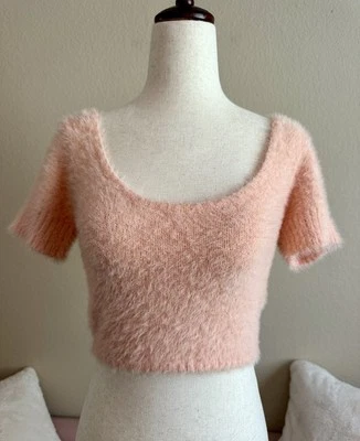 Suéter RVCA Murray Y2K Melocotón Suave Difuso Recortado Cuello Redondo Corto Slv Para Mujer’s XS Foto 1 de 4