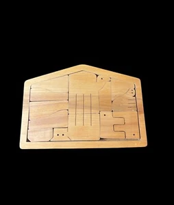 Wood Animals Puzzle - Nesting House Shape Puzzle - Picture 1 of 4