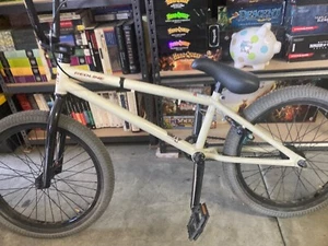 redline bmx bike light gray in slightly used condition. It is the Recon model - Picture 1 of 5