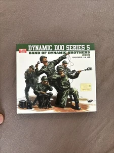 Dynamic Duo (12) – Series 5 Band Of Dynamic Brothers - Bild 1 von 3
