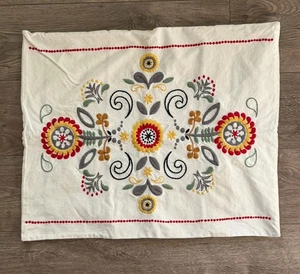 IKEA Akerkulla Pillow Cover Standard 20x23 Embroidered Floral Scandi Buttons - Picture 1 of 7