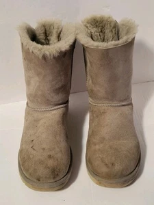 UGG MINI BAILEY BOW II STIEFEL GRAU WILDLEDER LAMMFELL WOLLE Jugend 8 - Bild 1 von 5