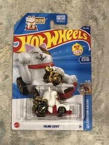 Hot Wheels - Celebration Racers - Feline Lucky 9/10 234/250 - Nuovo per il 2025 - Foto 1 di 2