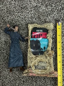 Figura 2 Norman Bates Psycho McFarlane Movie Maniacs 1999 - Imagen 1 de 2