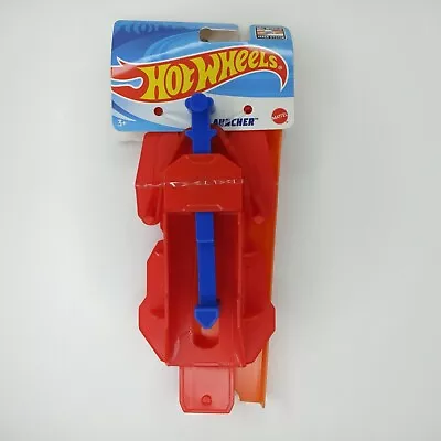Hot Wheels Launcher & Extension | Tension Launcher with 6" Track | Mattel | Red - Image 1 of 3