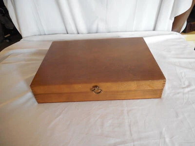 Estuche de cubiertos de madera vintage de 16" de largo Foto 1 de 4