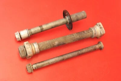 Honda CRF250R CRF 250R CRF250 2004-2008 eje de rueda delantera trasera perno basculante  Foto 1 de 4