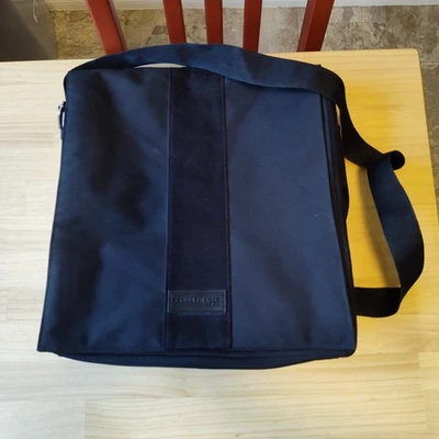 Kenneth Cole Bolso Mensajero Negro Cierre Magnético Foto 1 de 4