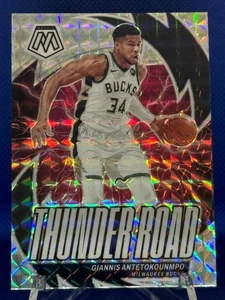 Giannis Antetokounmpo 2023-24 Mosaic Thunder Road Mosaic Prizm #6 Bucks - Imagen 1 de 2