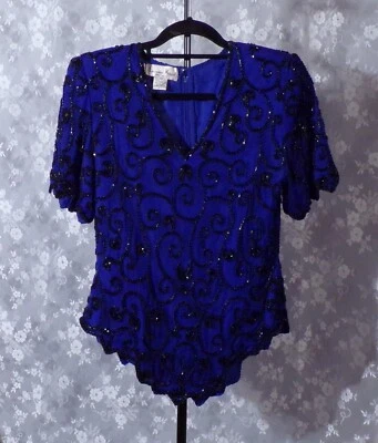 Top vintage años 80 con cuentas talla pequeña años 80 seda azul elegante gótico Art Deco glamour retro Foto 1 de 4