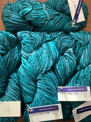PISCINA REFLECTANTE 150g Madeja 90yd Malabrigo RASTA x-Suave LANA MERINO S-Hilo voluminoso Foto 1 de 4